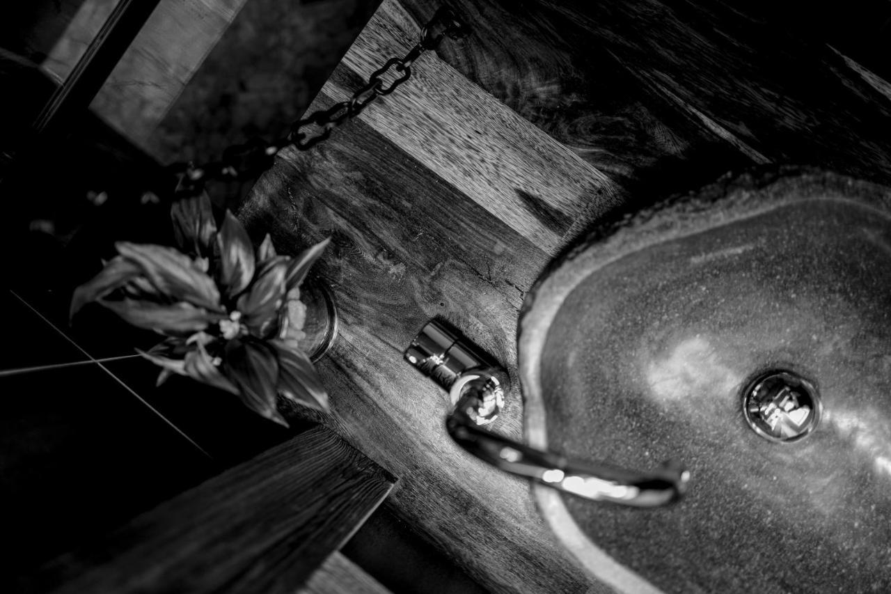 B&B Restaurant Le Pernollet Evionnaz Buitenkant foto