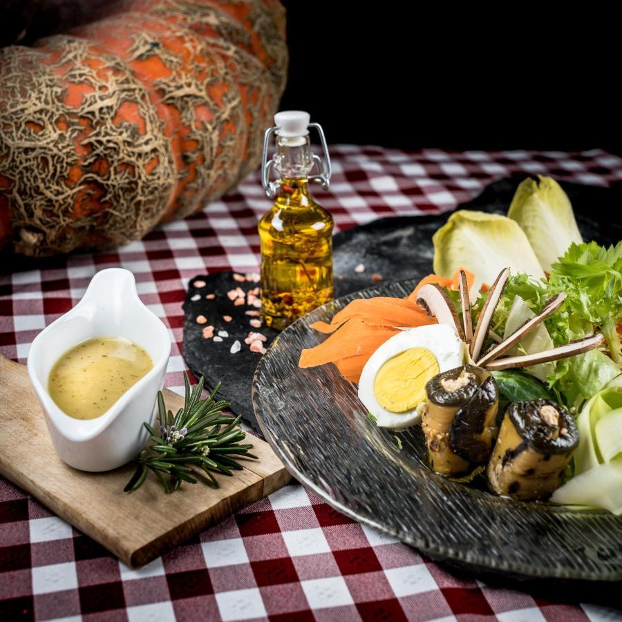 B&B Restaurant Le Pernollet Evionnaz Buitenkant foto