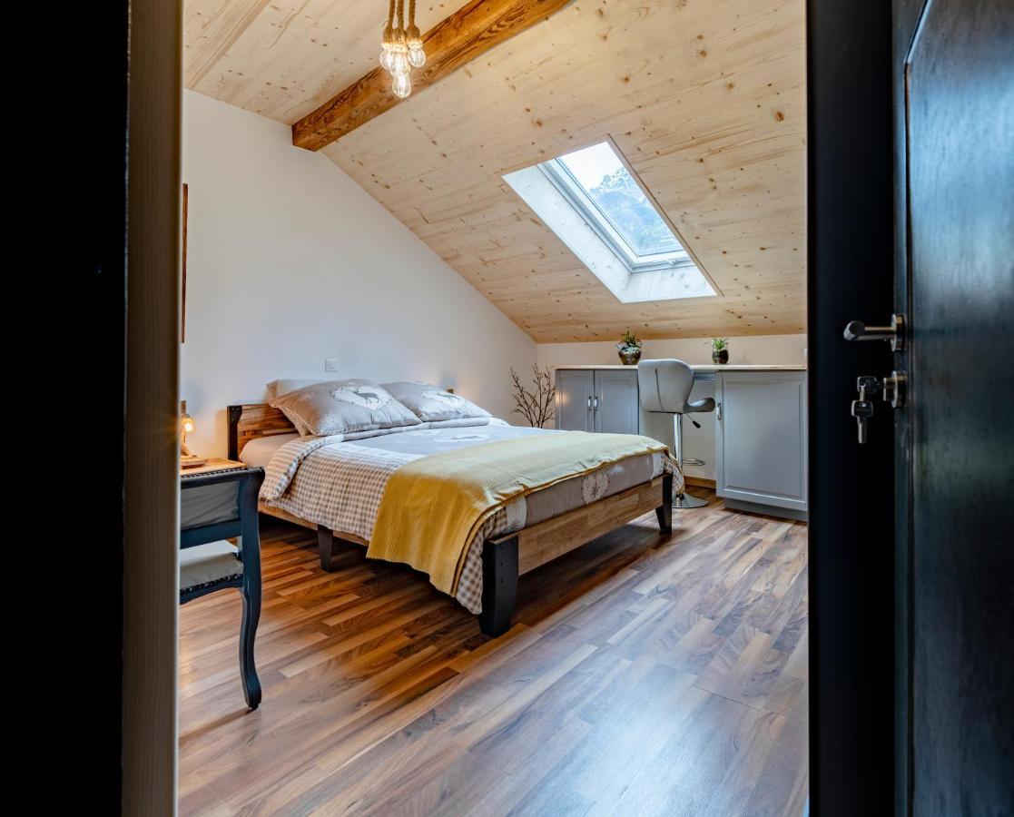 B&B Restaurant Le Pernollet Evionnaz Buitenkant foto